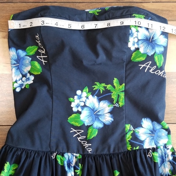 Hollister strapless dress - Picture 2 of 8